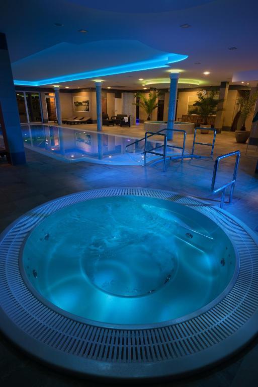 Hotel Honti Wellness Es Konferencia Szalloda Visegrad Ngoại thất bức ảnh