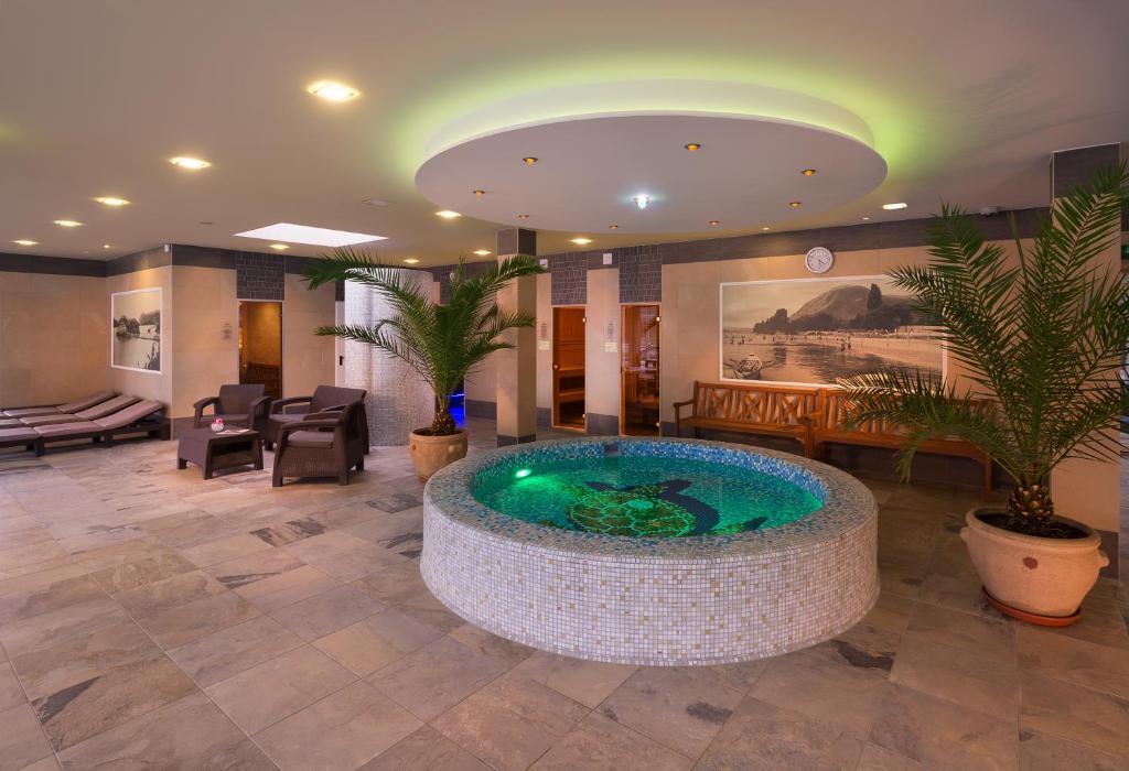 Hotel Honti Wellness Es Konferencia Szalloda Visegrad Ngoại thất bức ảnh