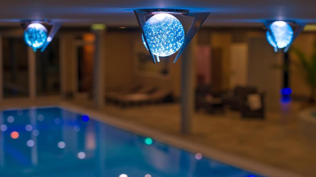 Hotel Honti Wellness Es Konferencia Szalloda Visegrad Ngoại thất bức ảnh